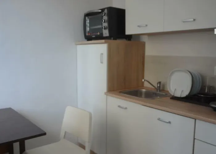 Easy House